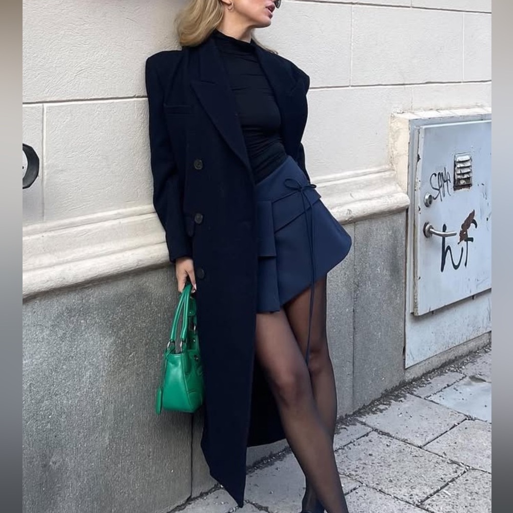 Lisbonne Atelier Statement Coat - image 5